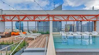 16th FL Bold CozySuites w/pool, gym, roof #5
