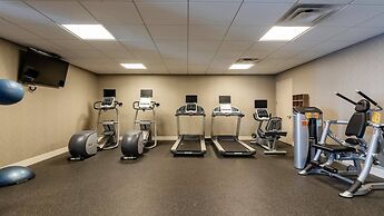 22nd FL Bold CozySuites w/pool, gym, roof