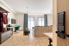 Athens Ivy Suites