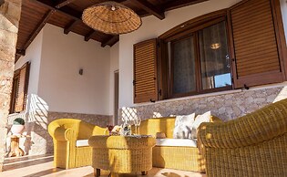 Villa Geraldina  con piscina