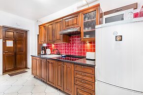 Plac Neptuna Apartments by Renters