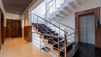 Treebo Petals Suites