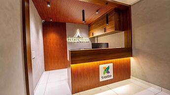 Treebo Petals Suites