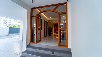 Treebo Petals Suites