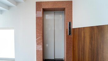 Treebo Petals Suites