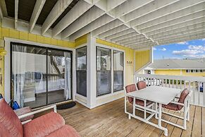 Studio With A Queen Size Bed, Twin Bed And Sofa Sleeper - Sleeps 5 0 B