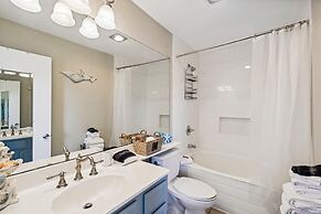 Studio With A Queen Size Bed, Twin Bed And Sofa Sleeper - Sleeps 5 0 B