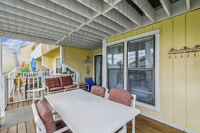 Studio With A Queen Size Bed, Twin Bed And Sofa Sleeper - Sleeps 5 0 B