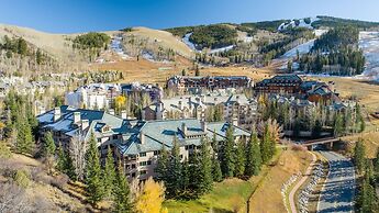 Beaver Creek 326 Kiva Condo easy access to Ski in/Ski Out by RedAwning