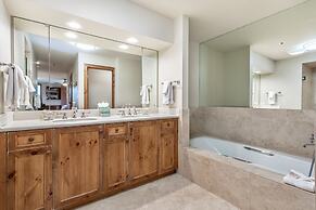 Beaver Creek 326 Kiva Condo easy access to Ski in/Ski Out by RedAwning