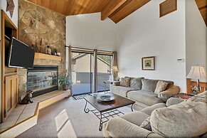 8 Crag Home with Private Indoor Hot Tub, Bike is Provided for Outdoor 