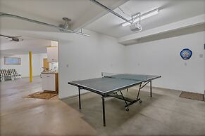 8 Crag Home with Private Indoor Hot Tub, Bike is Provided for Outdoor 