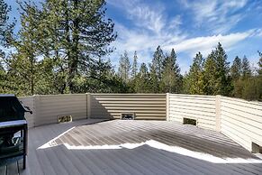 8 Crag Home with Private Indoor Hot Tub, Bike is Provided for Outdoor 