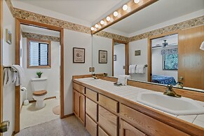 8 Crag Home with Private Indoor Hot Tub, Bike is Provided for Outdoor 