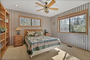 8 Crag Home with Private Indoor Hot Tub, Bike is Provided for Outdoor 