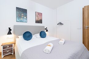 Apartment Nadwislanska Cracow by Renters