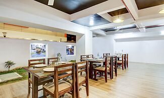 Treebo The Pavilion, Railway Station