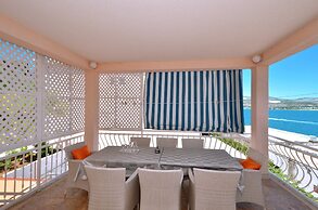 C - apt w. Balcony, Shared Terrace & the sea View