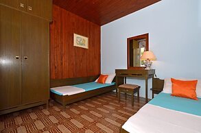 D - Large apt With big Terrace, Next to the Beach