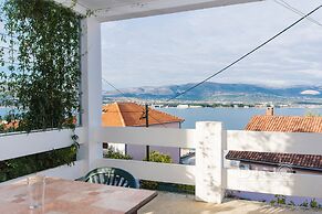 A2 Large apt With the big Terrace & Great sea View