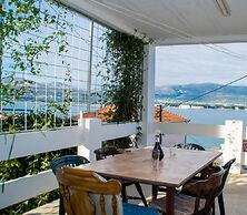 A2 Large apt With the big Terrace & Great sea View