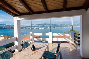 A1 Large apt With the big Terrace & Great sea View
