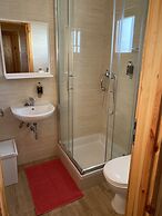 Chata pri Jazere 1 - Lake Side Cottage