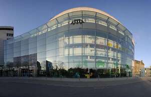 Stayzo - Executive City Centre Apartment 2