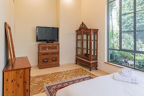 Unique Country House In Central Israel