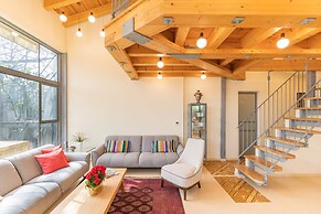 Unique Country House In Central Israel