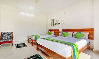 Treebo Atithi Comforts, 1 Km From Nisargadhama Forest