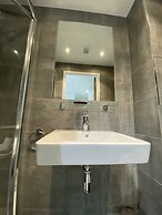 Eyre Square Galway Central Self Catering