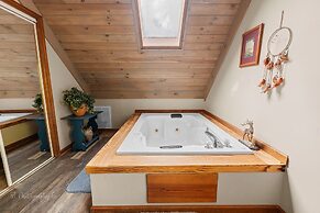 Hey Diddle Diddle 3 Bedroom Cabin by RedAwning