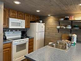 Hey Diddle Diddle 3 Bedroom Cabin by RedAwning
