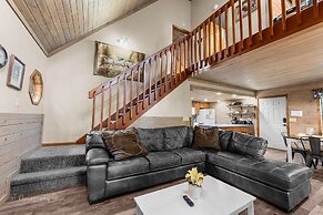 Hey Diddle Diddle 3 Bedroom Cabin by RedAwning