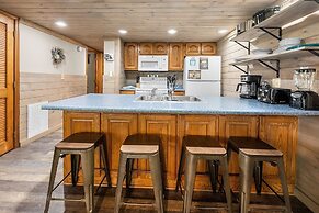 Hey Diddle Diddle 3 Bedroom Cabin by RedAwning