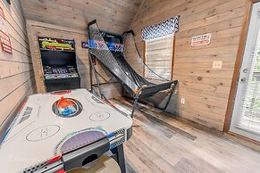 Hey Diddle Diddle 3 Bedroom Cabin by RedAwning