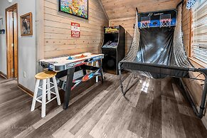 Hey Diddle Diddle 3 Bedroom Cabin by RedAwning