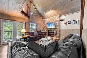 Hey Diddle Diddle 3 Bedroom Cabin by RedAwning