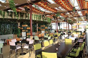 Boulevard Palace Hotel