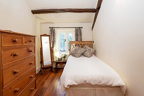 Ingleton - 2 Bed Cottage - Sleeps 4 - Pet Friendly