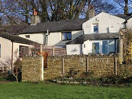 Ingleton - 2 Bed Cottage - Sleeps 4 - Pet Friendly