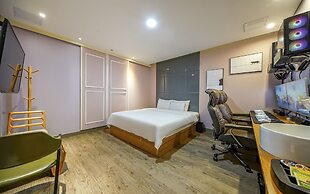 Busan Deokcheon Den Basta Hotel