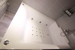 Busan Deokcheon Den Basta Hotel