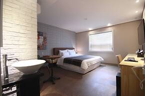 Busan Deokcheon Den Basta Hotel