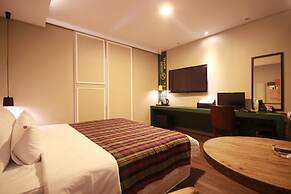 Busan Deokcheon Den Basta Hotel