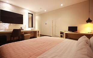 Busan Deokcheon Den Basta Hotel