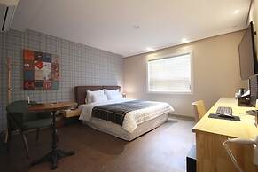 Busan Deokcheon Den Basta Hotel