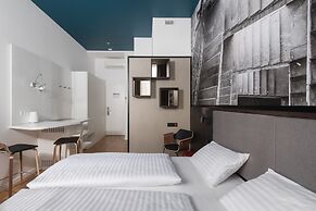 Dean's Home Budapest