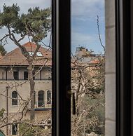 Brown Machne Yehuda
